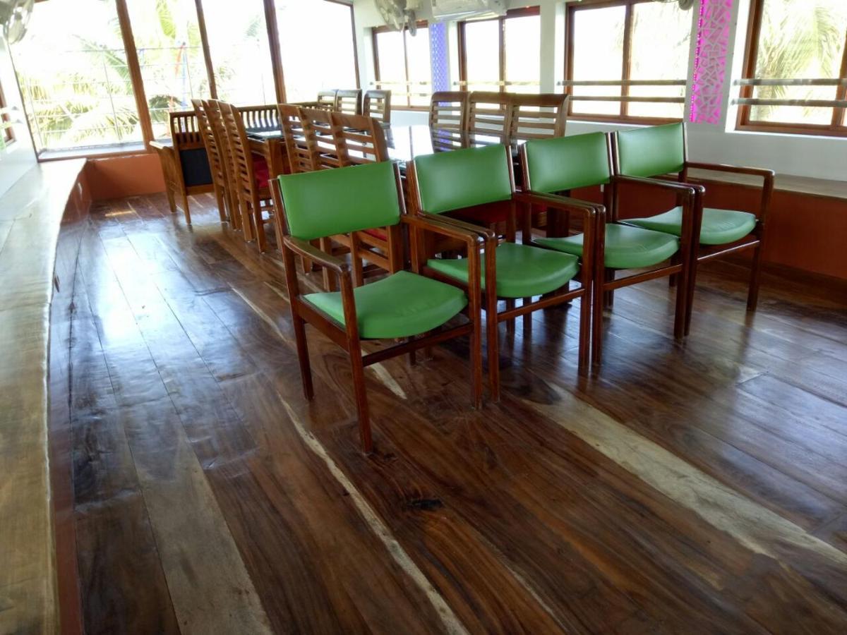 Marari houseboat VACCINATED STAFF Hotel Mararikulam Bagian luar foto