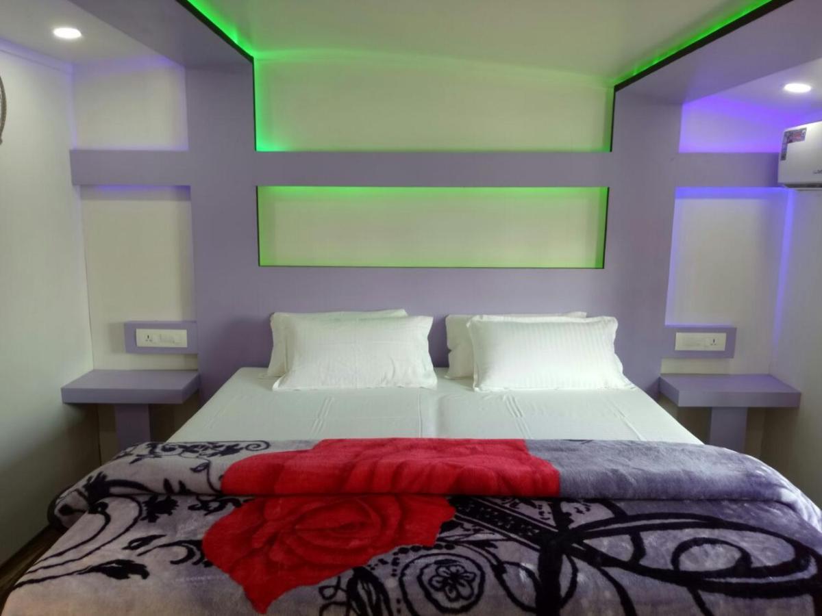Marari houseboat VACCINATED STAFF Hotel Mararikulam Bagian luar foto