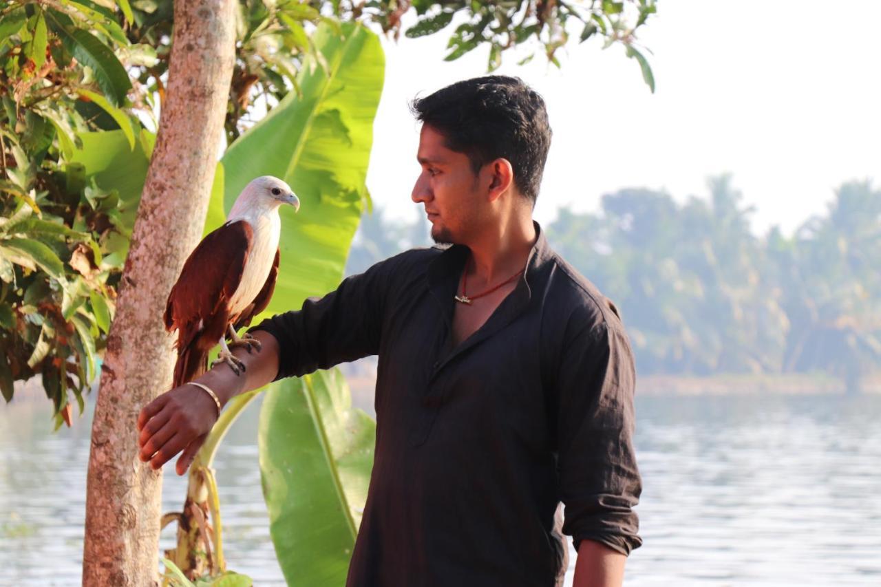 Marari houseboat VACCINATED STAFF Hotel Mararikulam Bagian luar foto