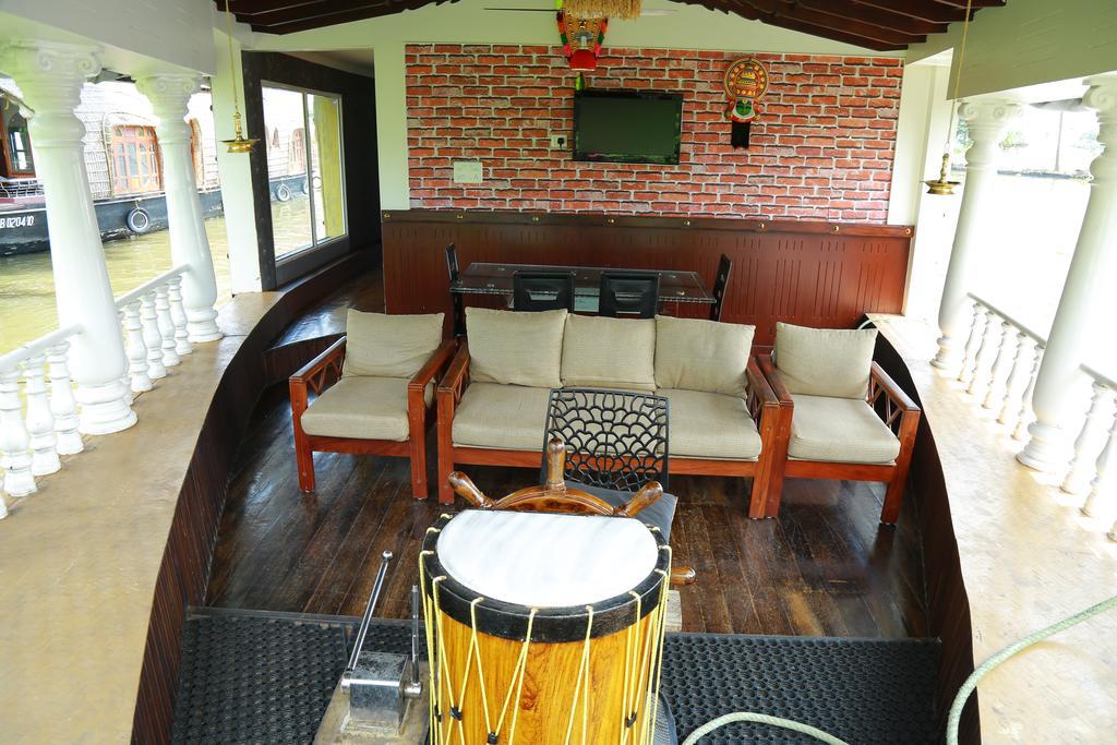 Marari houseboat VACCINATED STAFF Hotel Mararikulam Ruang foto